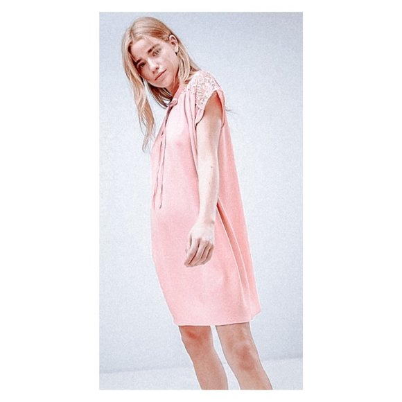 ASOS Dresses & Skirts - QED London Asos EUC Dusty Pink Tie nEck Lace Dress
